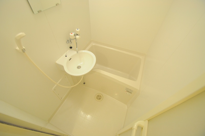 個室寮無料×時給1400円×2交替4勤2休！リチウム電池の前工程・後工程／月収30万円可・兵庫姫路・男性活躍 寮写真 3